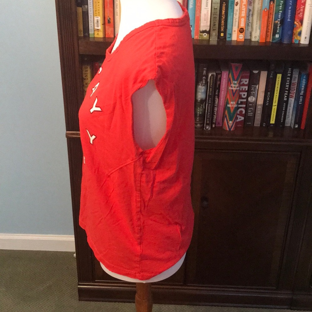 Sundry Size 1 “vacay every day” muscle tee - EUC - Picture 2 of 6